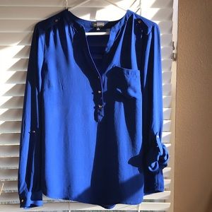 The Limited causal dressy shirt sz M roll sleeves